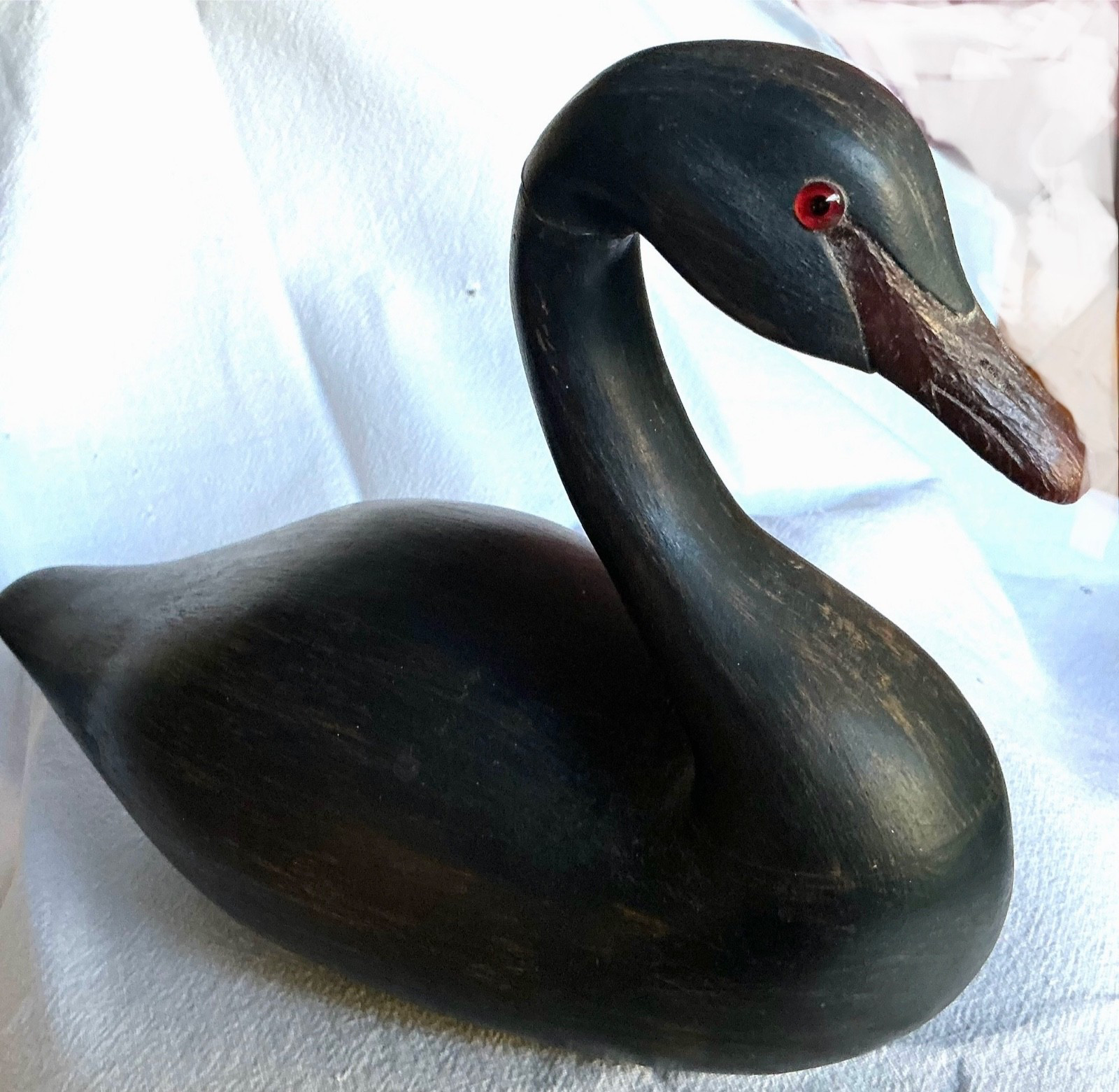 Hand Carved Wooden Black Swan Decoy Signed Lee S Carley Vintage Folk Art Figure