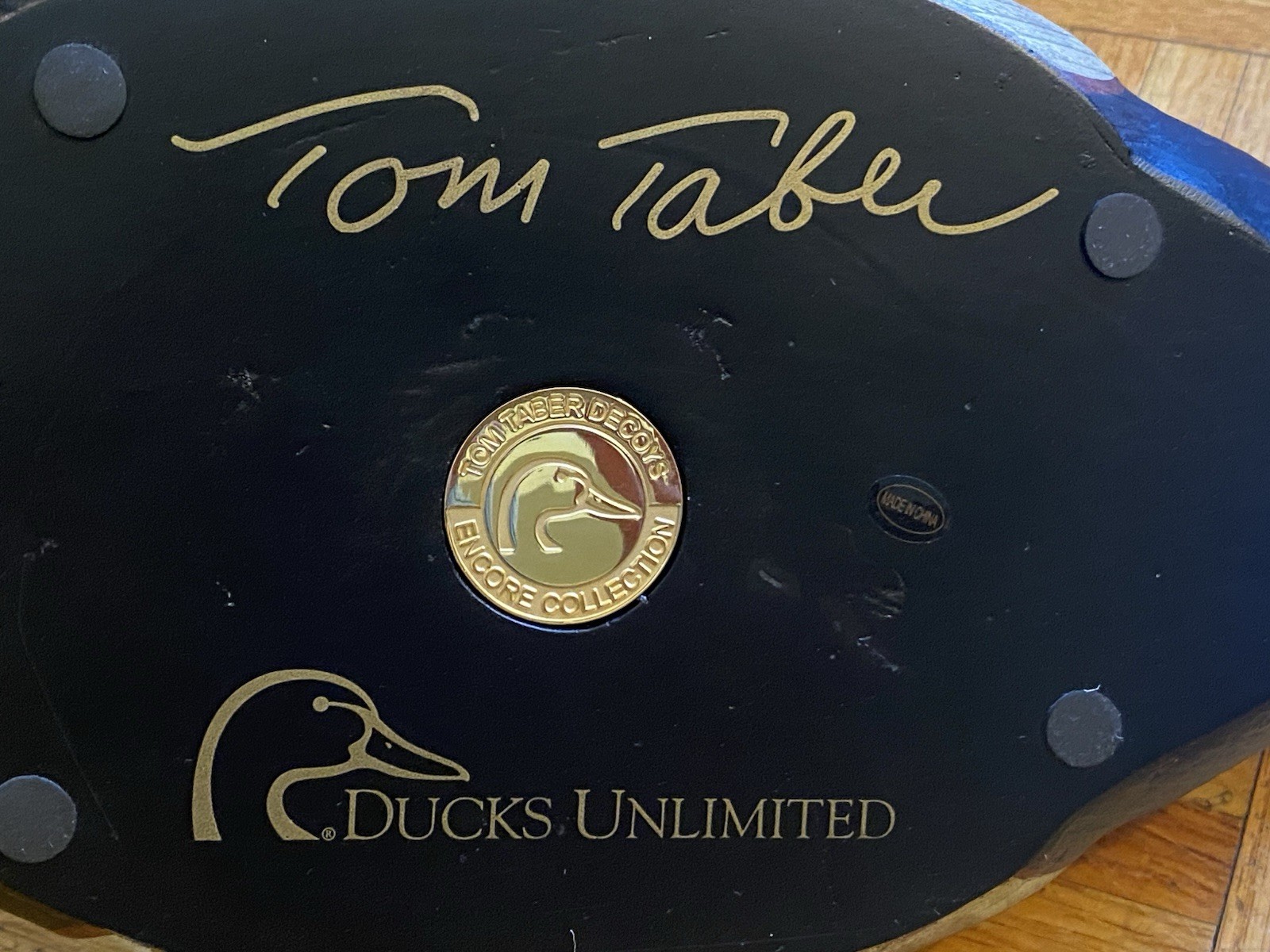 Artist Signed Tom Taber Ducks Unlimited Redhead Duck Decoy Medallion