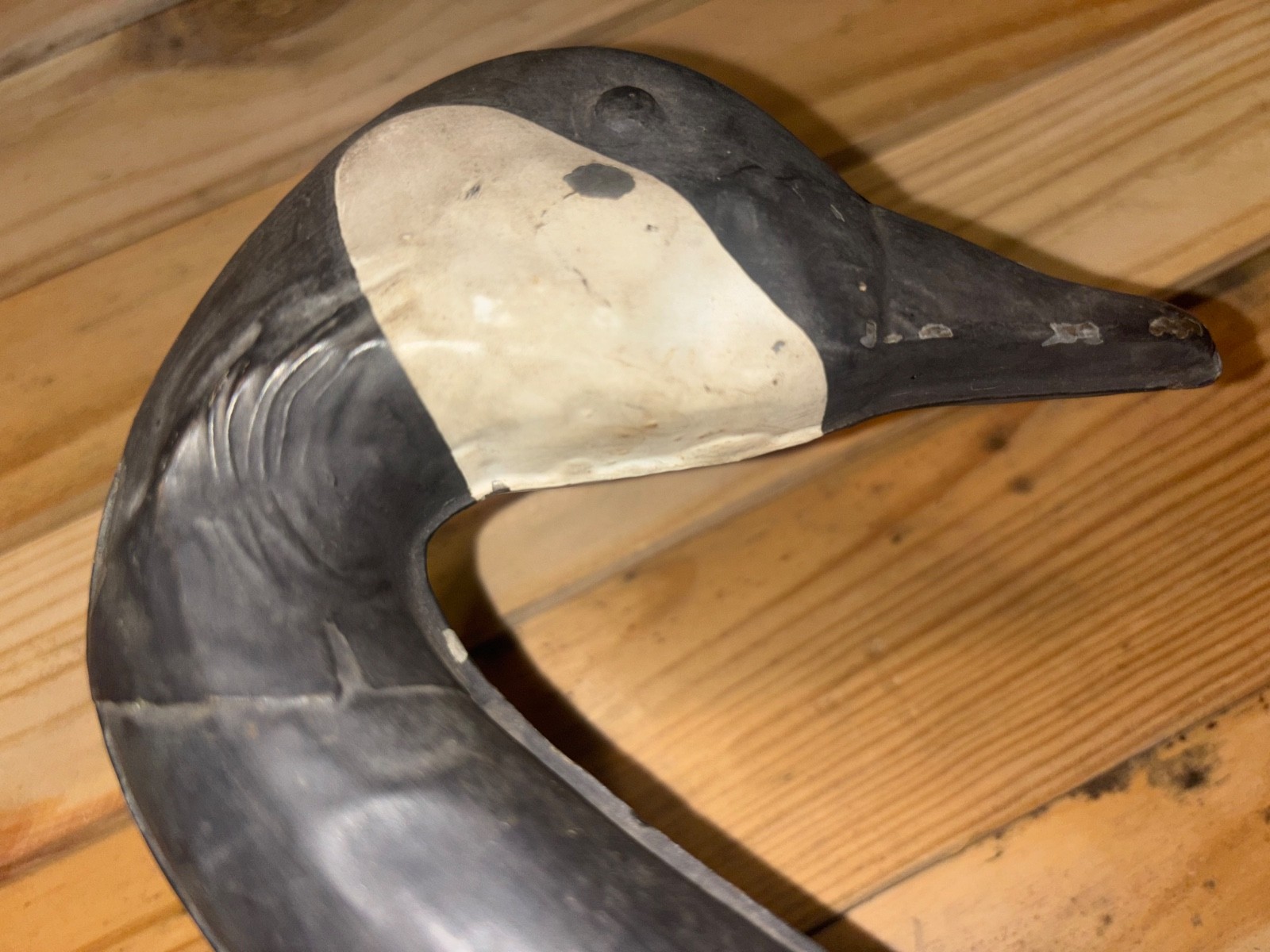 EARLY CANADA GOOSE DECOY BY A. ELMER CROWELL (1862-1952) SWAN ISLAND E. FLAGG