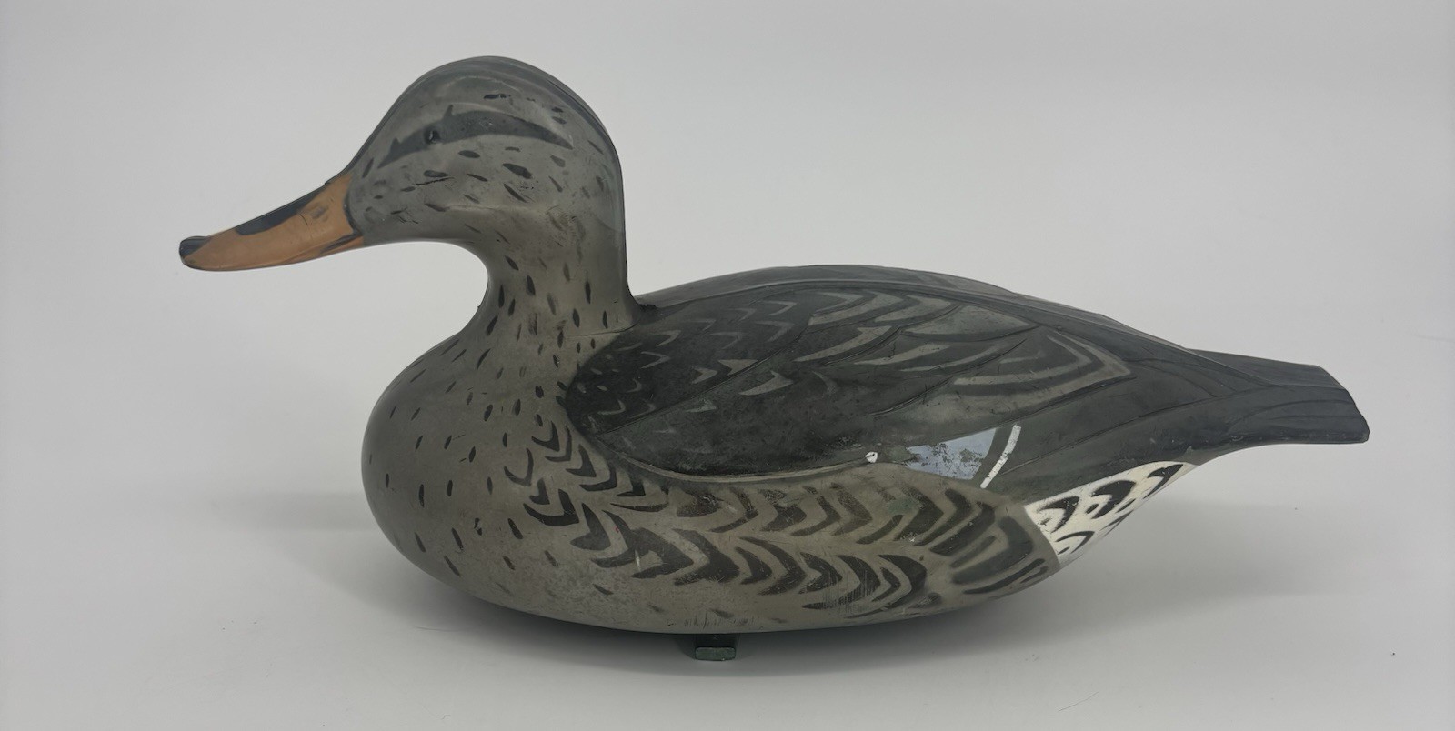 Vintage D-9 Victor Duck Decoy Mallard Hen 1967 Woodstream USA Plastic 15″