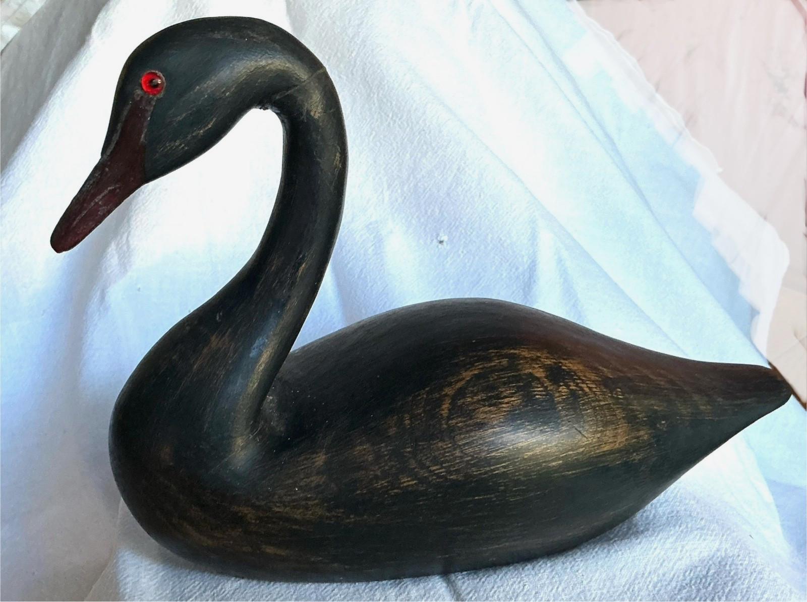 Hand Carved Wooden Black Swan Decoy Signed Lee S Carley Vintage Folk Art Figure