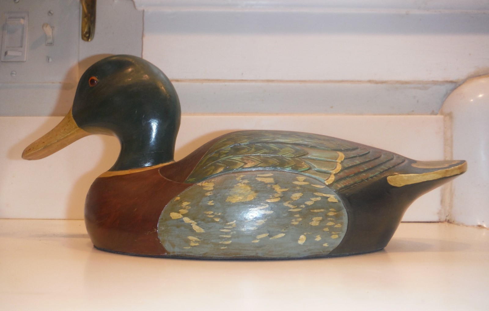 VINTAGE HAND CARVED 15″ WOOD DUCK DECOY w/GLASS EYES SIGNED, DATED 1981 SHIPMAN
