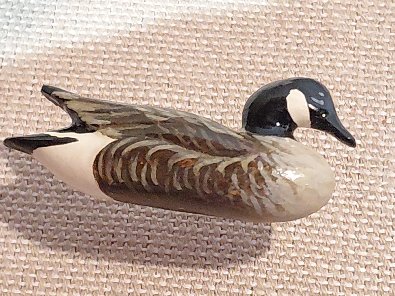 Oliver Lawson Crisfield Md Mini Carved Goose Decoy Swimming Decorative Pinback