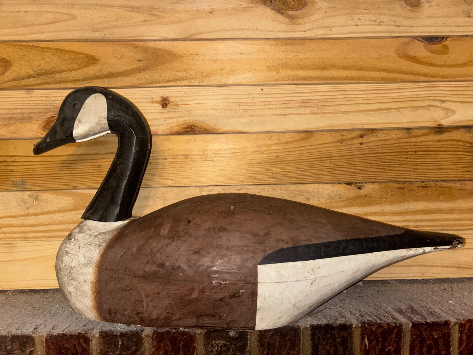 EARLY CANADA GOOSE DECOY BY A. ELMER CROWELL (1862-1952) SWAN ISLAND E. FLAGG