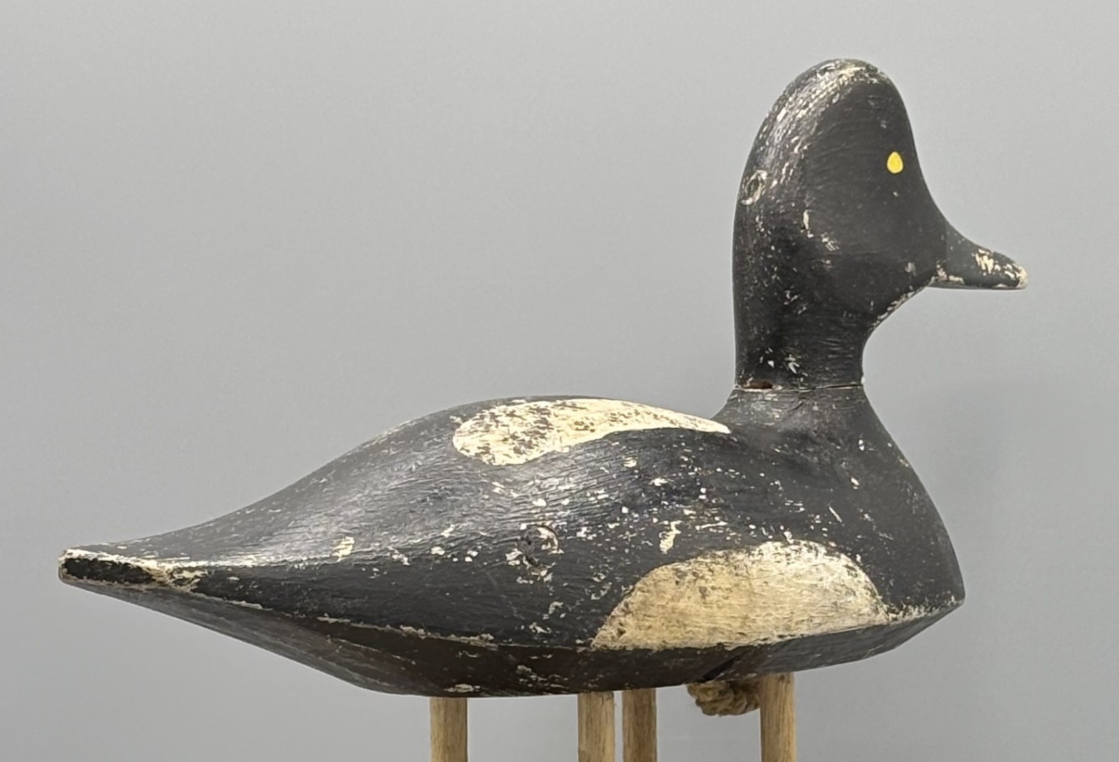 *ORIGINAL PAINT*GANANOQUE, ONT BLUEBILL DRAKE ANTIQUE DUCK DECOY *BILL HUNT (?)*
