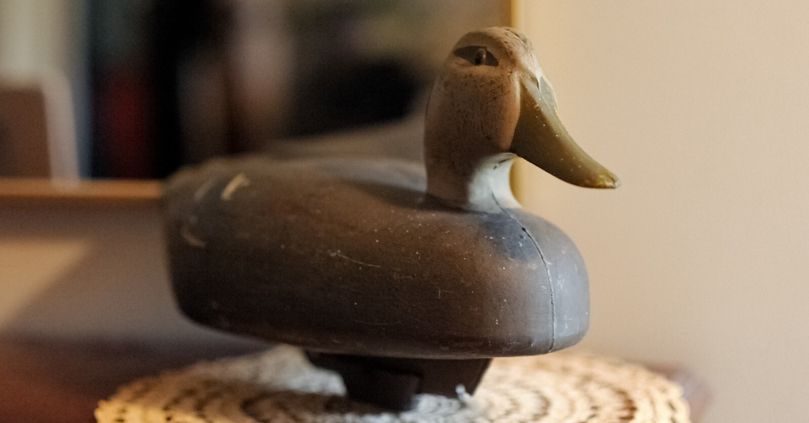 VINTAGE DUCK DECOY, SIGNED D Primdahl 1975, HANDPAINTED HAND CARVED PATINA
