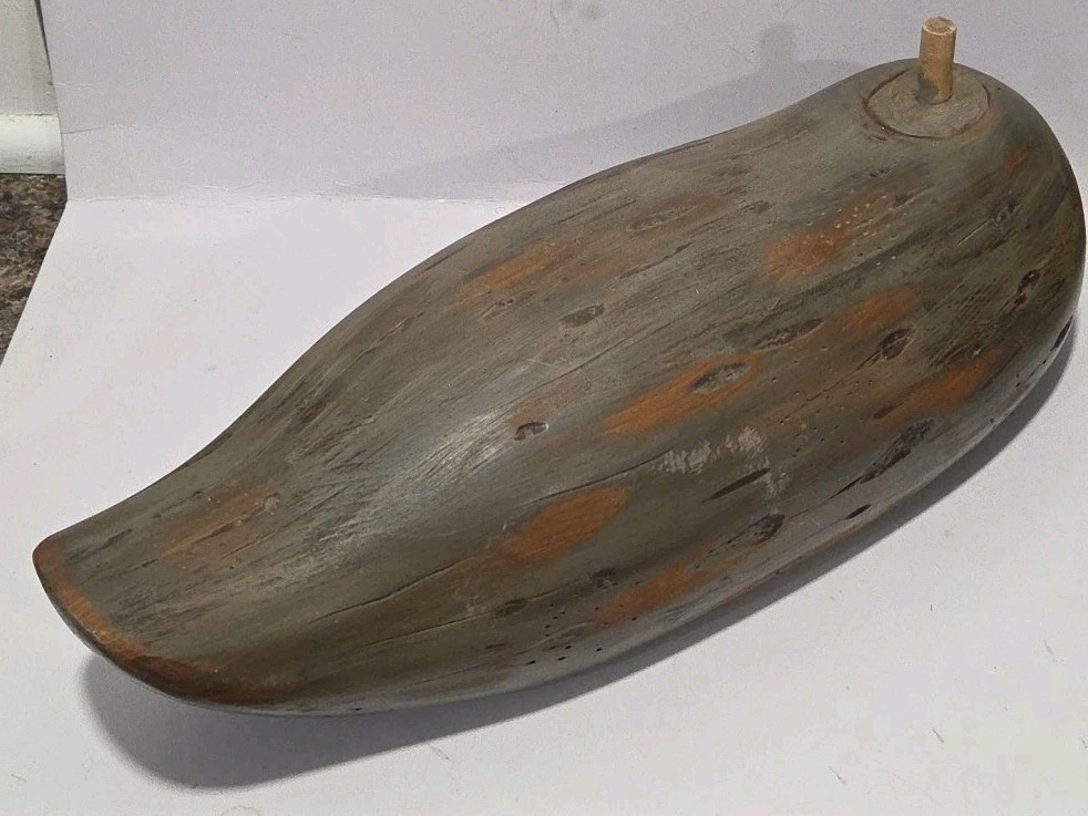 Vintage 1987 Hand Carved Wood Duck DECOY Primitive Signed LEE JARVIS