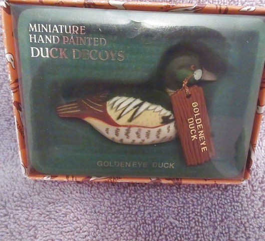 Vtg Mini Duck Decoy With Shadow Box 1984 Enesco Goldeneye Hand Painted 80s NEW